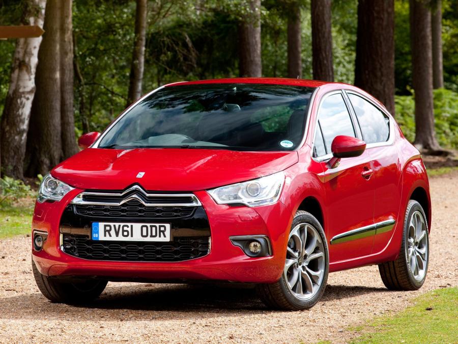  Citroen DS4 2010 года  (UK) (фото 8 из 18)